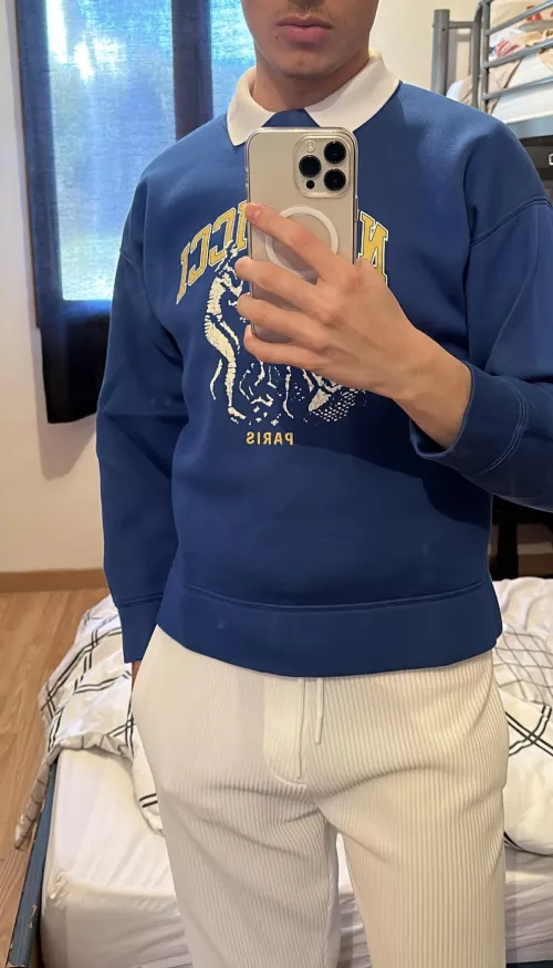 18 curious for long term bromance, nudes & comparison(fit/hung/handsome)