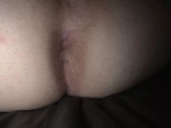 (18) need someone to lick then fuck this hole if ur down hmu ;)