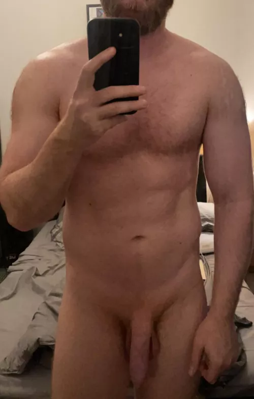 33 gym fit! Looks for gym bros who like to have fun and show off! Snap jedennis