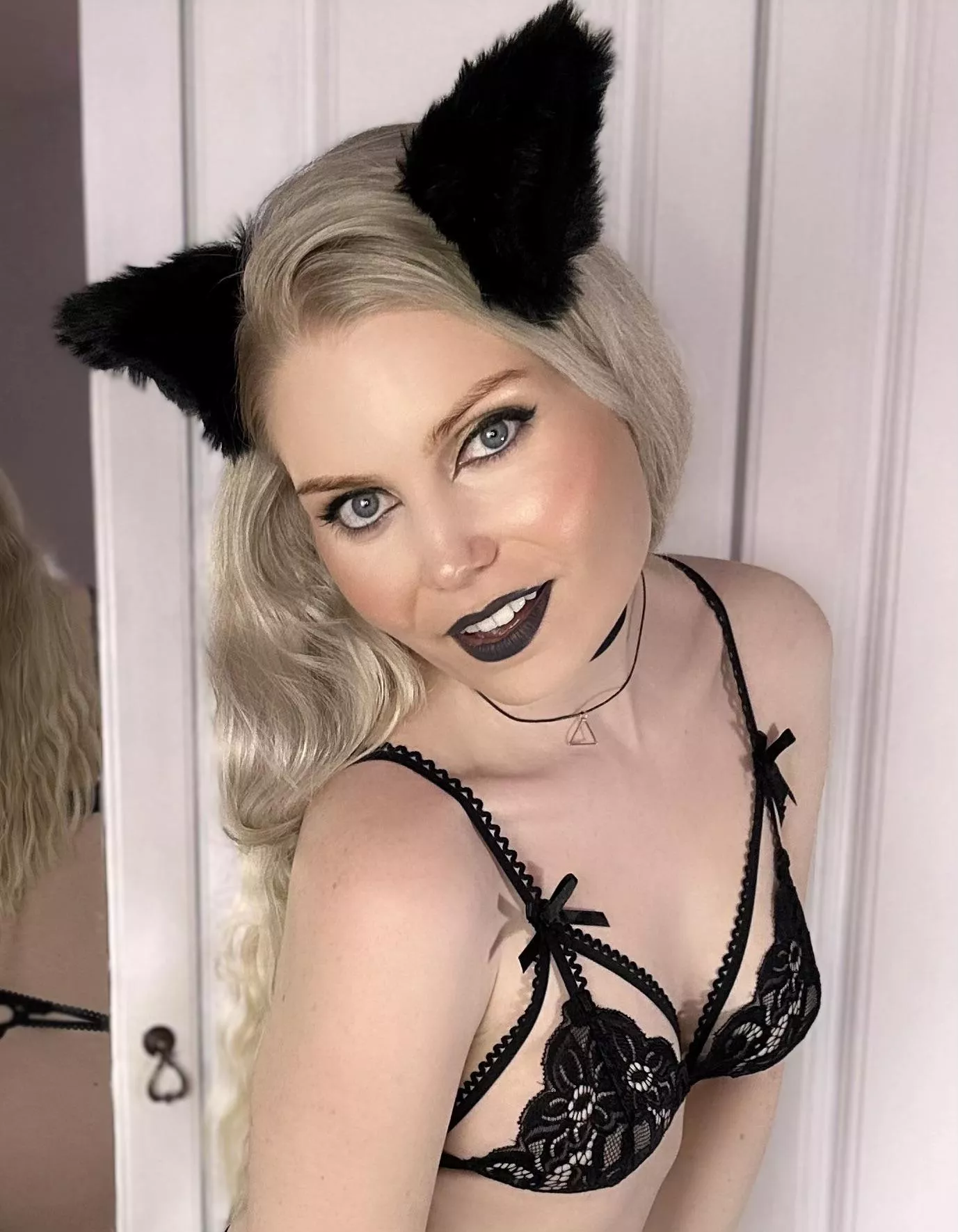 Are you a good pet for Mommy Kitty ?