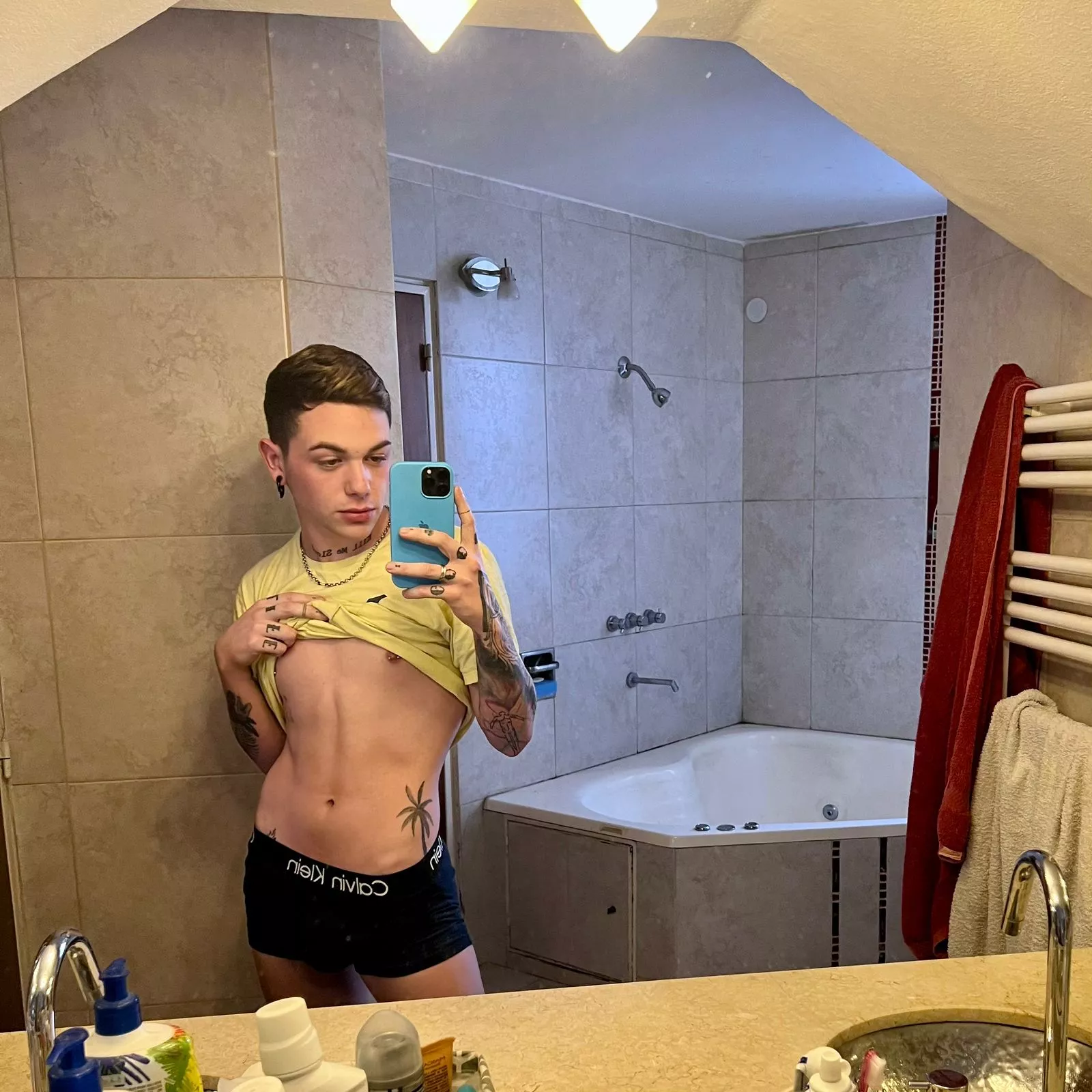 Days like today make me hot.