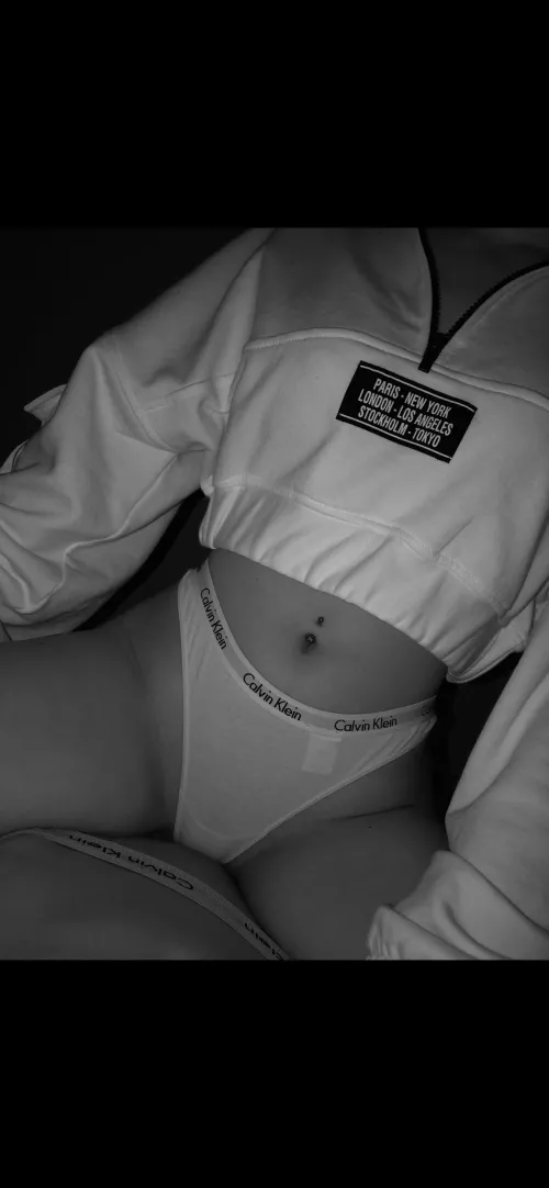 DM on my free Onlyfans🫦💦