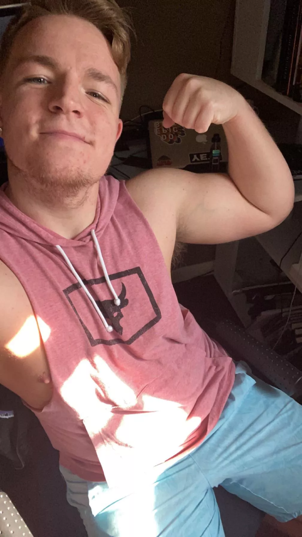 I hope you’re having a good Monday! I hope you’re having a good Monday!