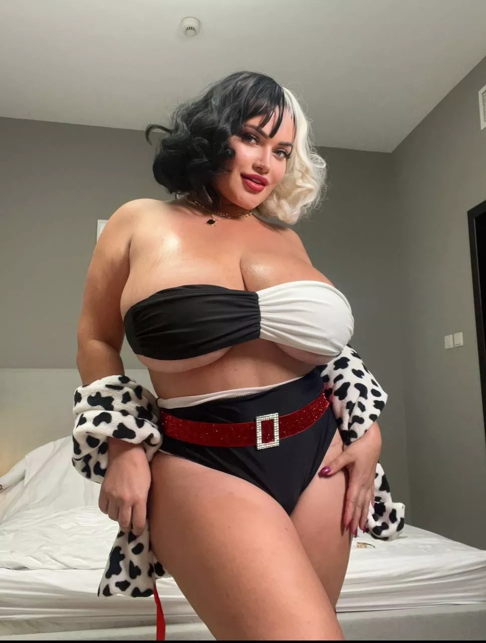 I know you want a girl like me