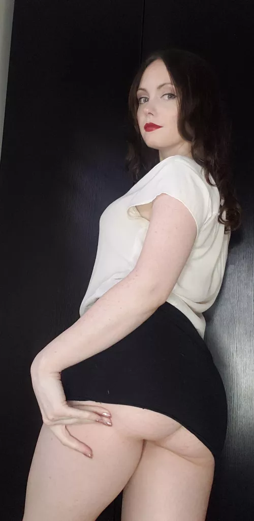 I love when my skirt rides up