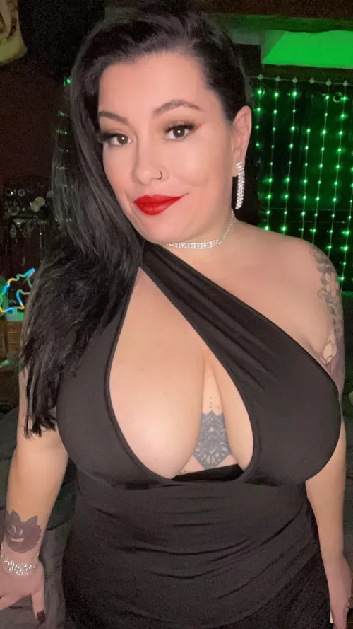 [image] all nature MILF tits