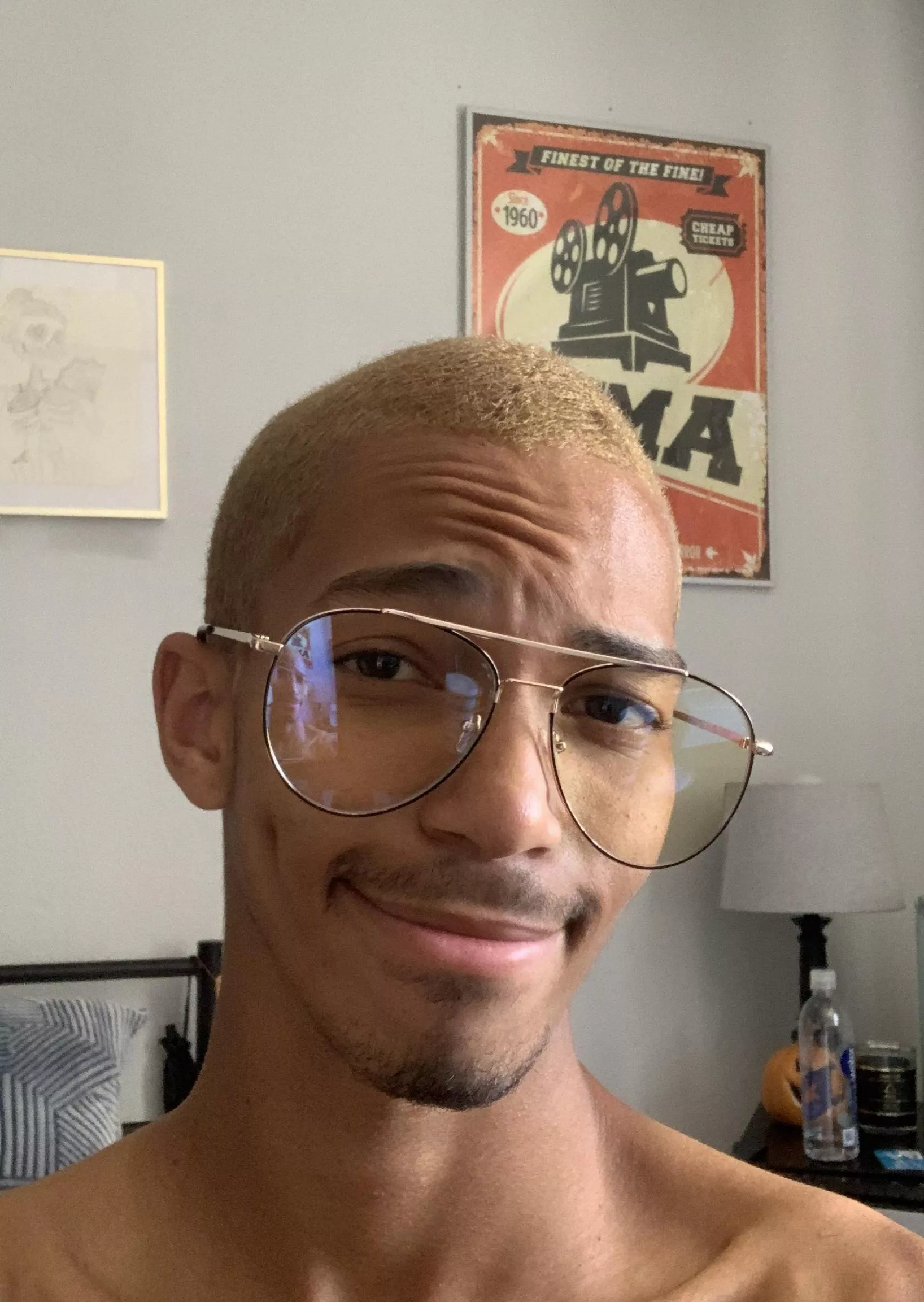 In love with Aviators and pilots In love with Aviators and pilots