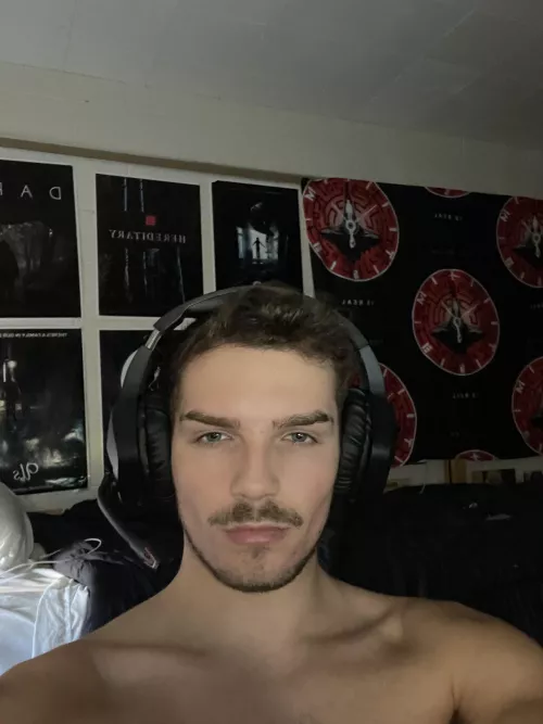 Looking for some queer friends!👐🏼❤️