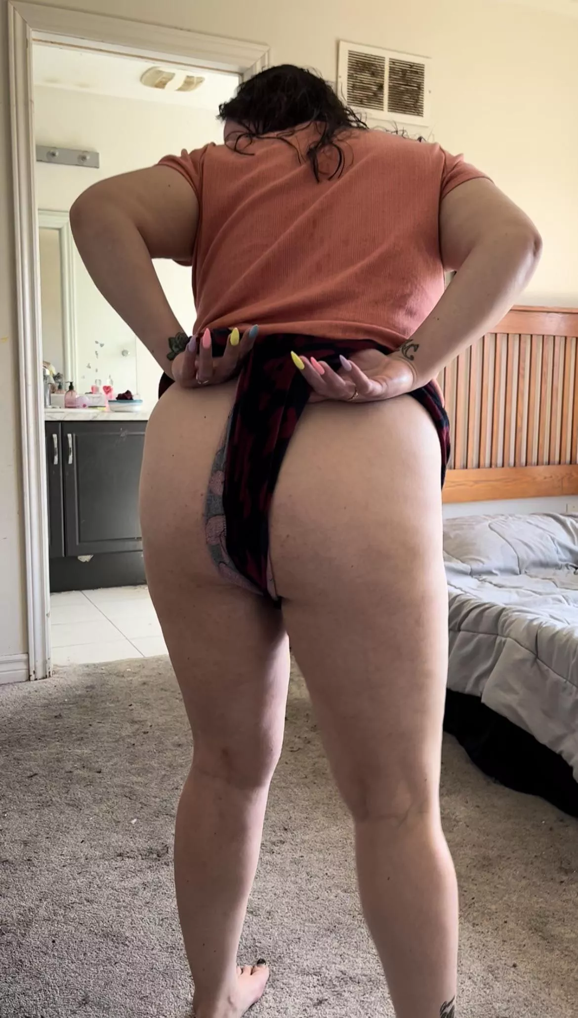 Mommy usually never wears panties like a bad girl👸🏻