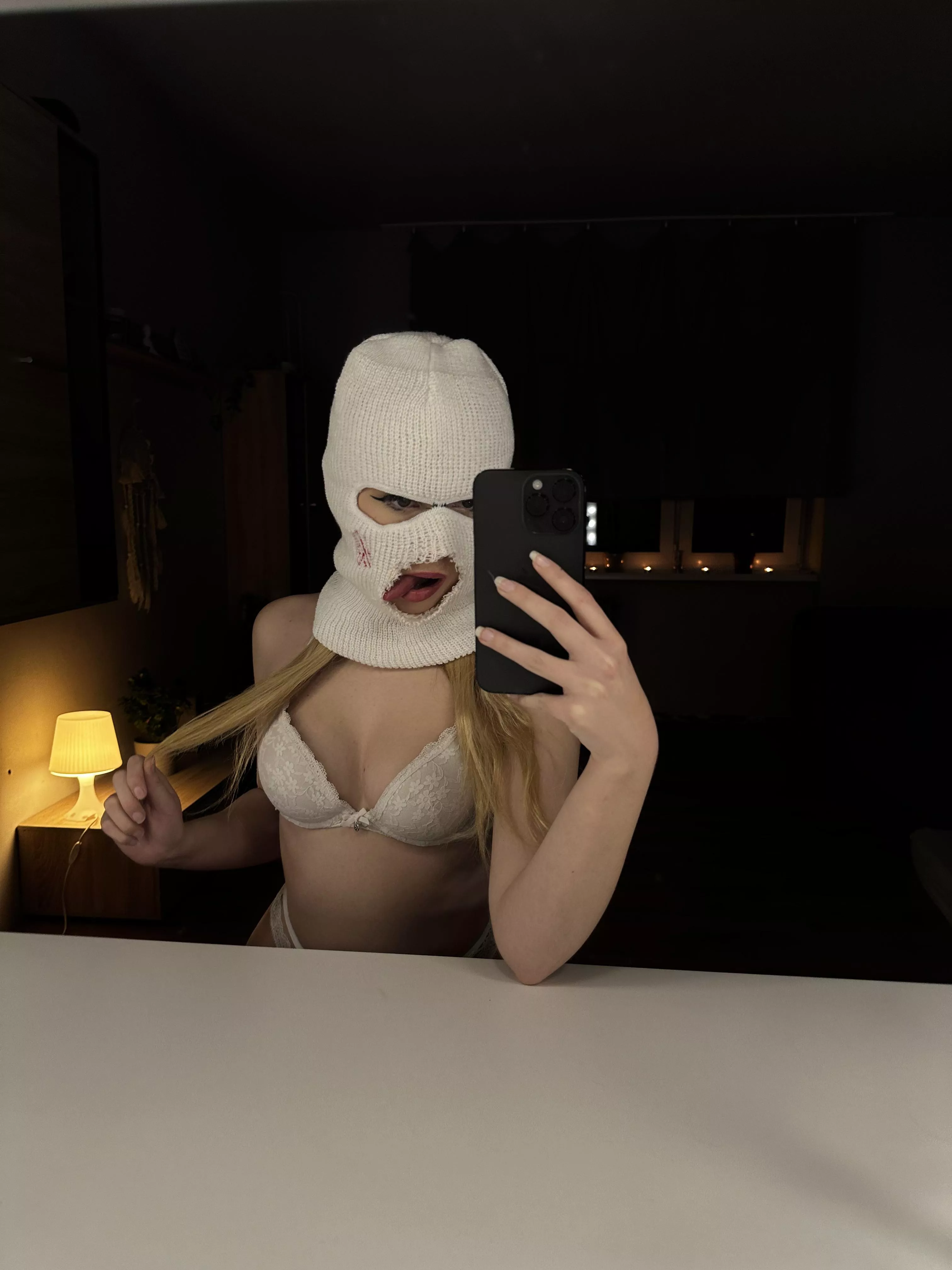 my ex broke my heart so I sat on his best friend's face (f)