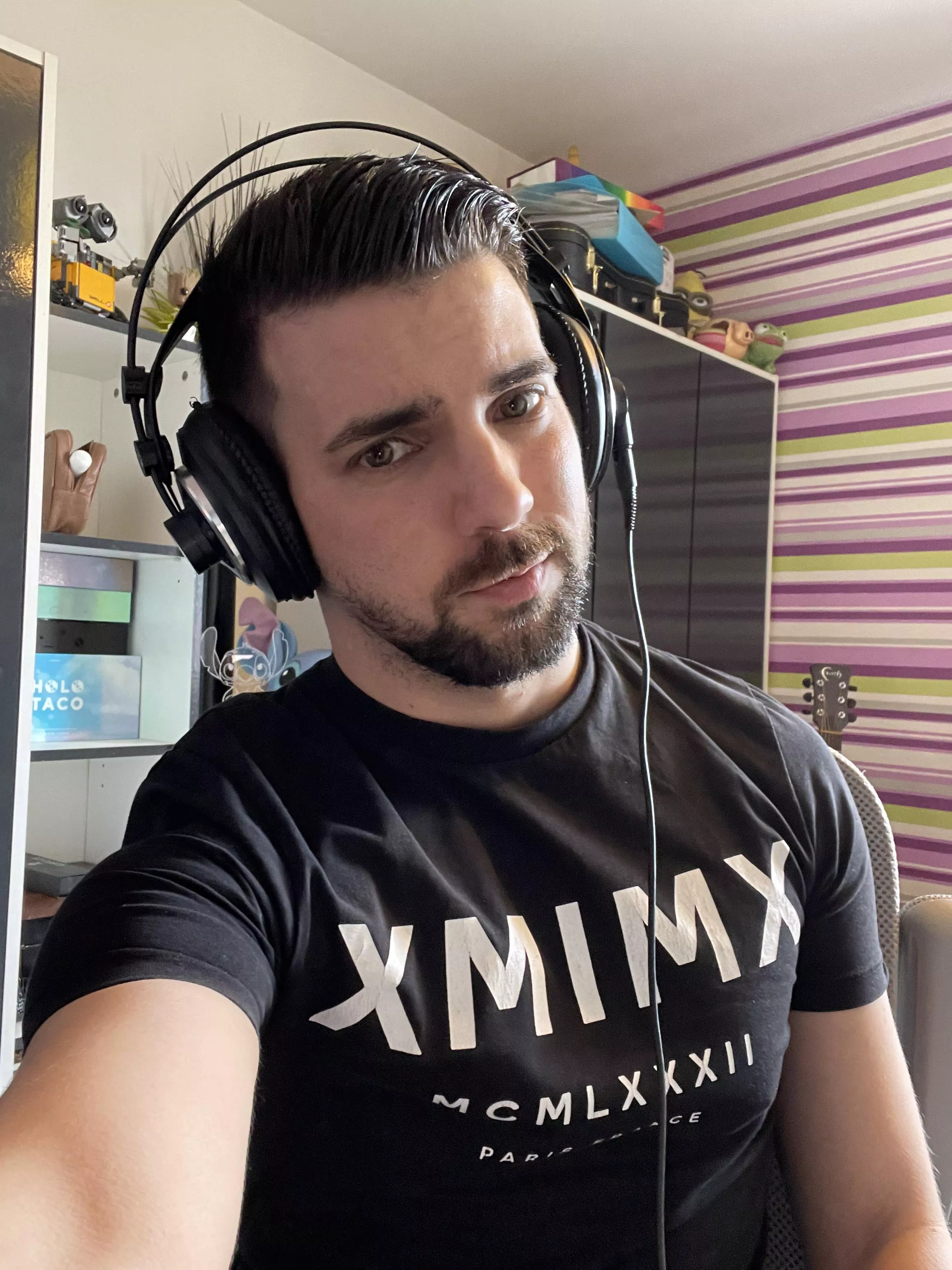 Quick selfie before gaming - Started Midnight Suns and loving it so far