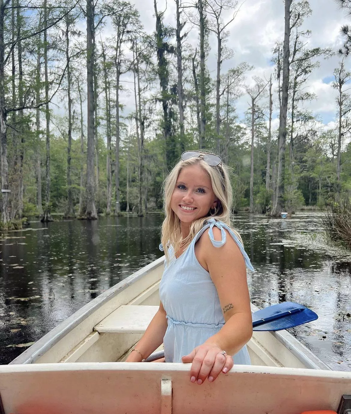 Row row row your boat