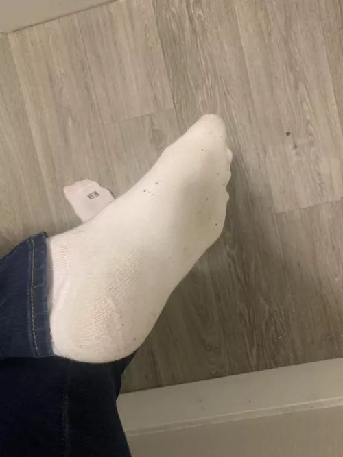 Starting the week with some smelly socks.