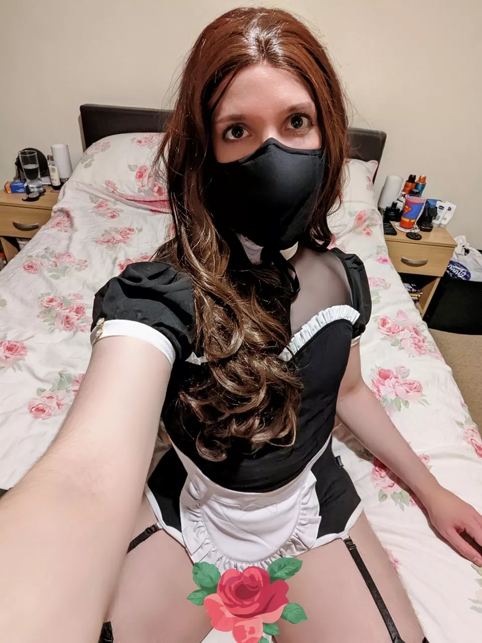 This is the face of a sissy maid ready to be trained, to be obedient and to serve her master (you can use your imagination as to what's behind the flower!) 🖤🧎‍♀️💋