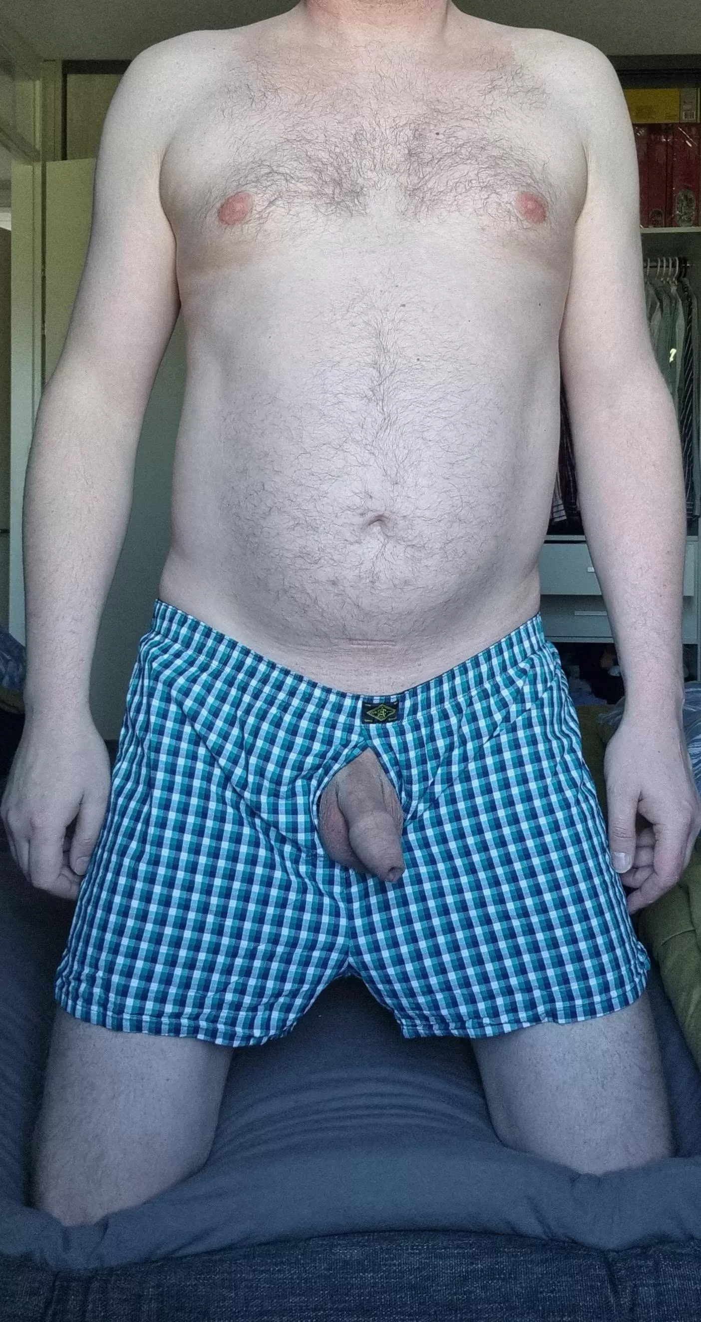 (44) Easy access