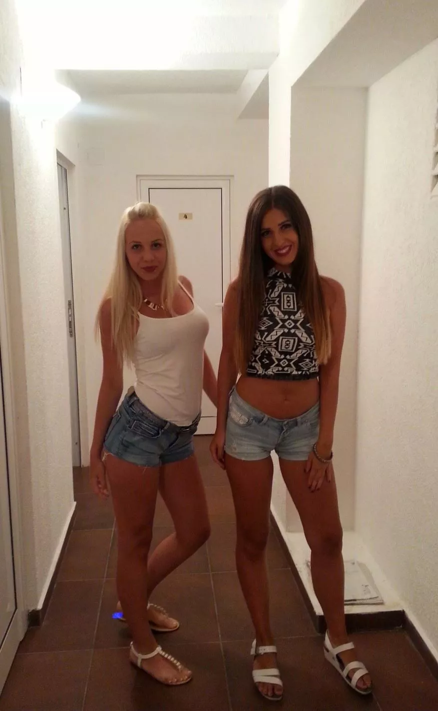 Blonde or brunette?