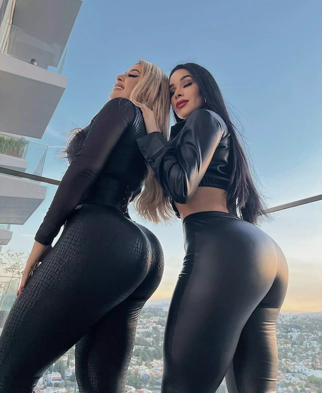 Blonde or brunette?