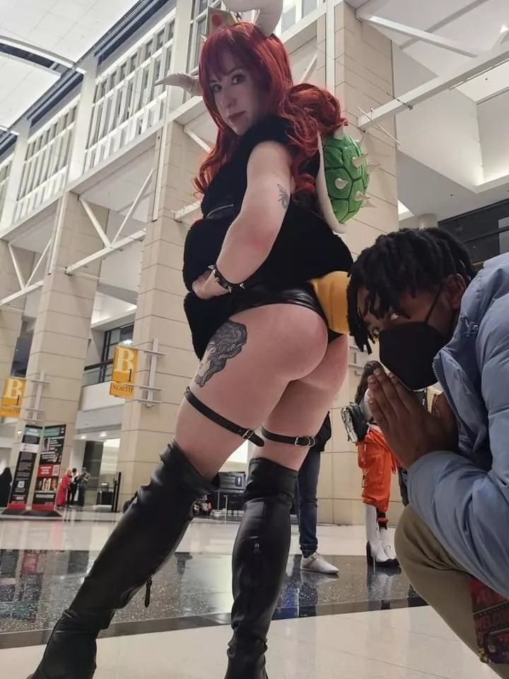 Bowsette at C2E2 [self]