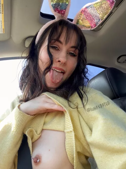 Bunnies get messy too :p [oc]