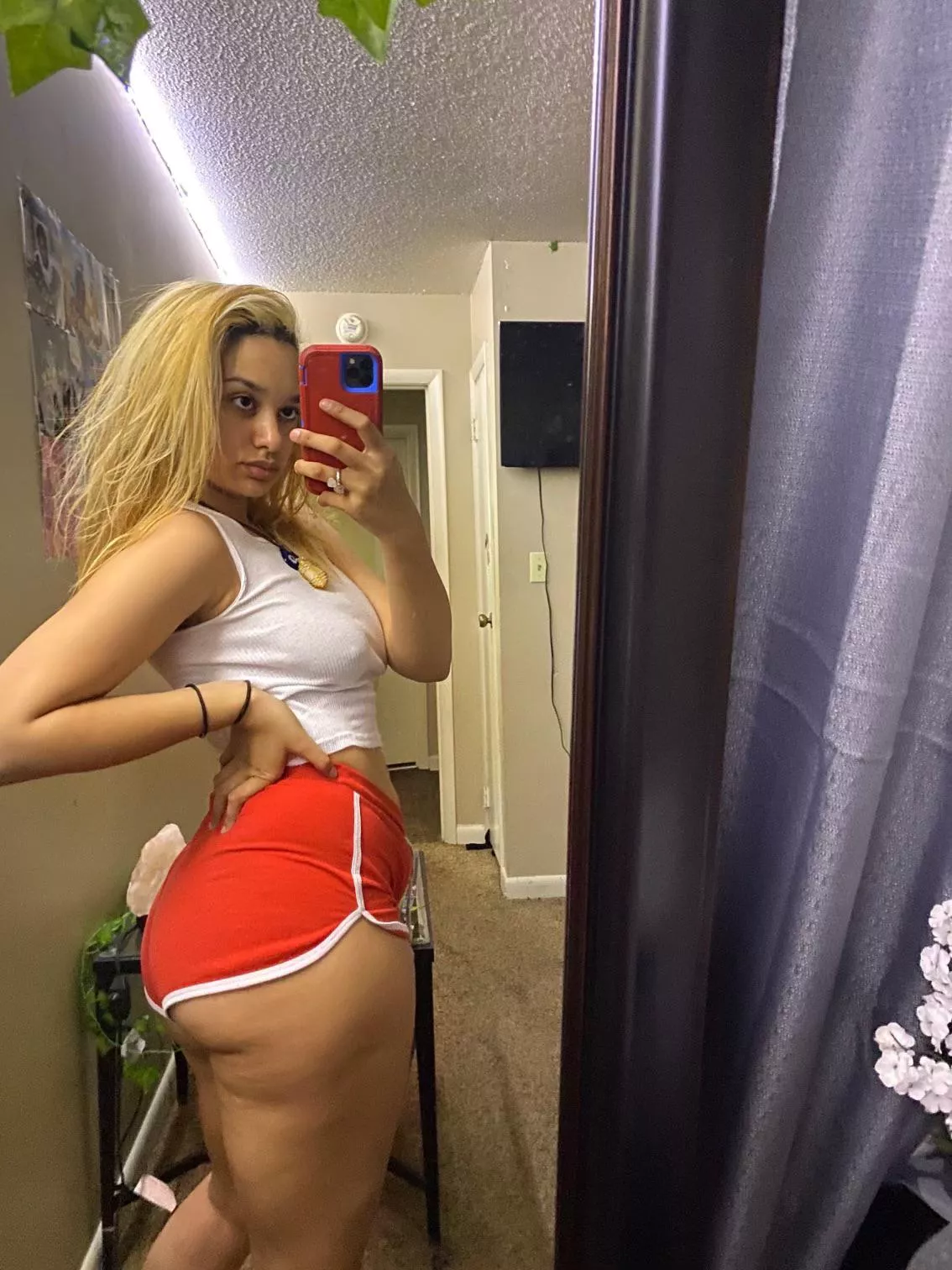 Drop onlyfans links in comments!!!!