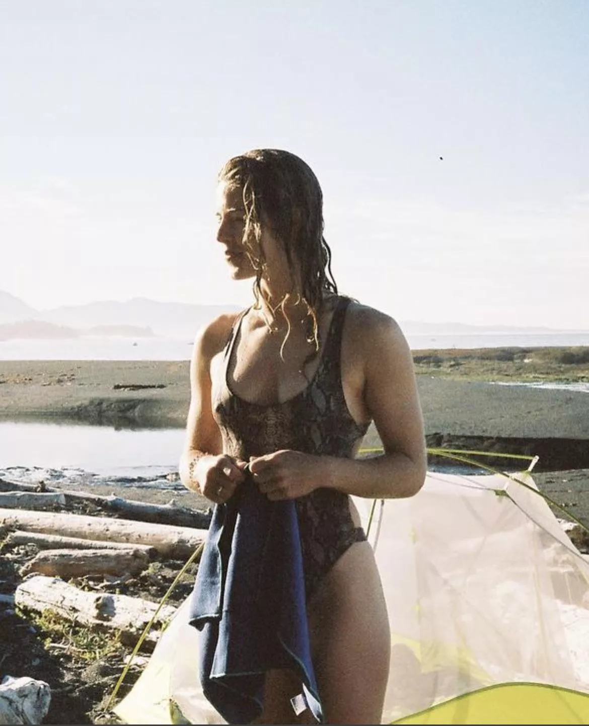 Emily Bett Rickards