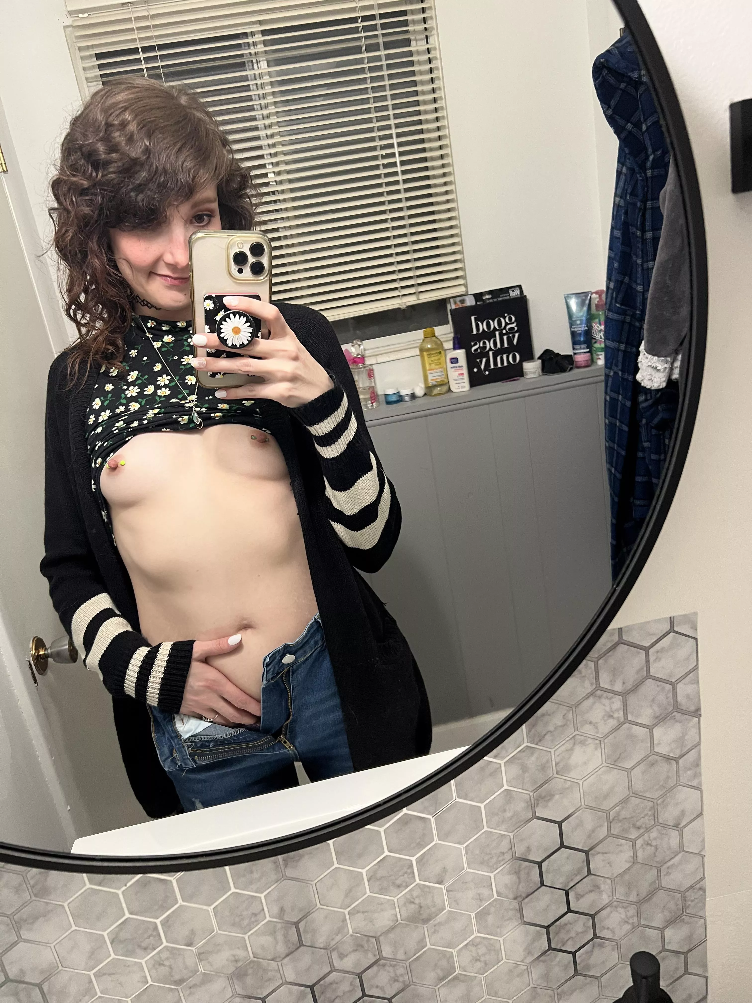 Horny in need of help ;)
