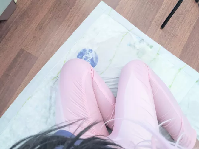 I like to play with my pee