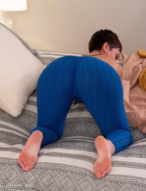 LOVING my ass in these!