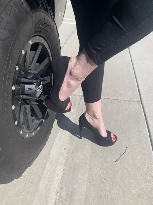Meaty tires and hot heels. 🔥