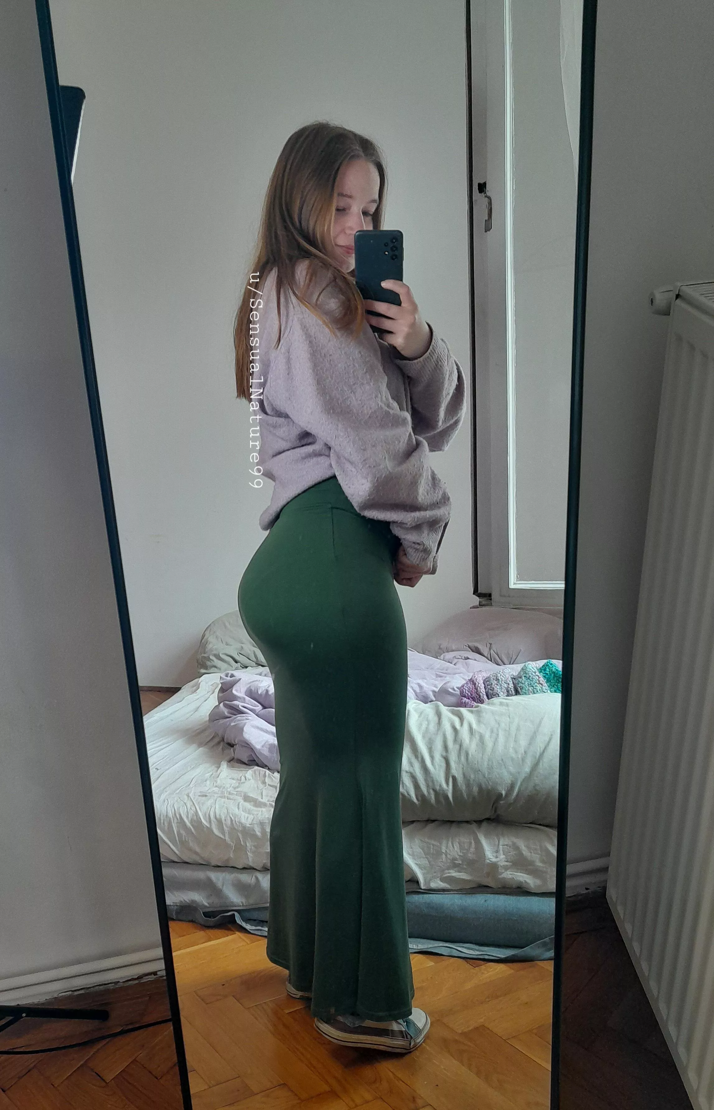 Outfit for on the train, trying to catch some attention