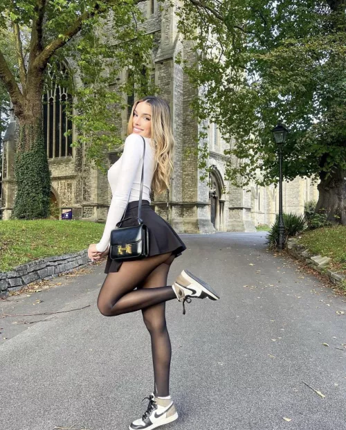 Pantyhose makes sexy