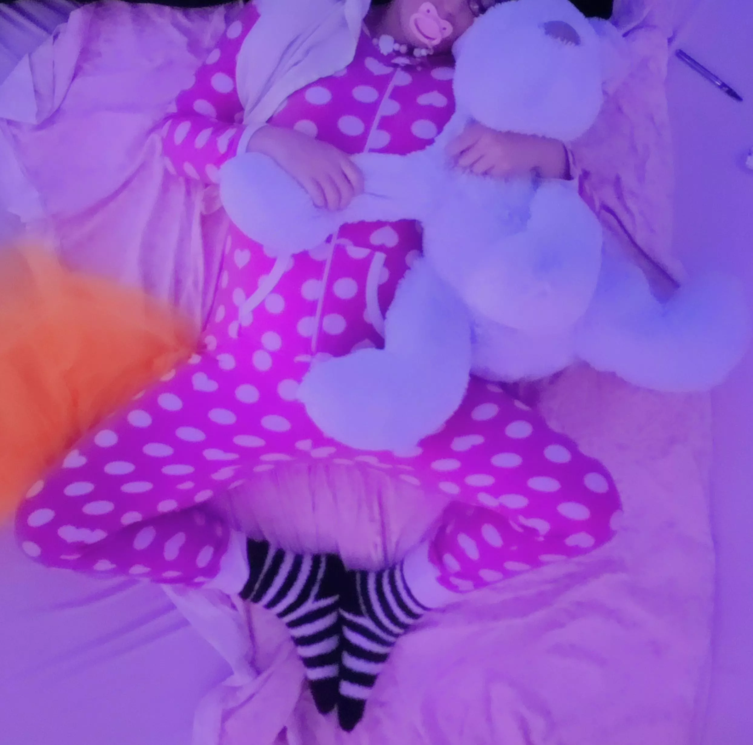 POV: You come in to check on me in my crib at 1am what happens next?🥰😴💕