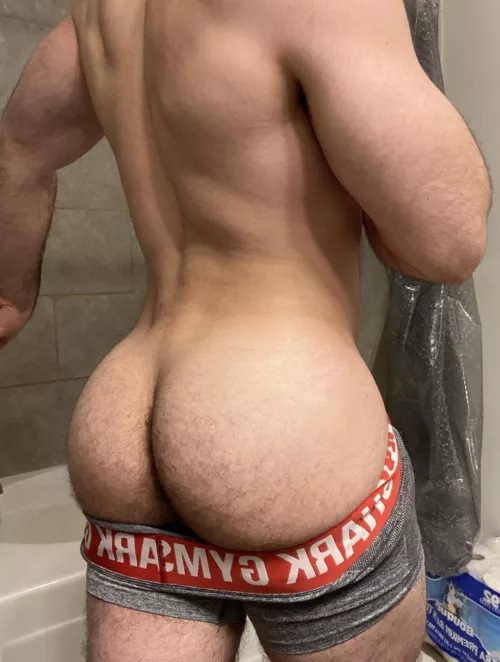 24 masc with a dumpy