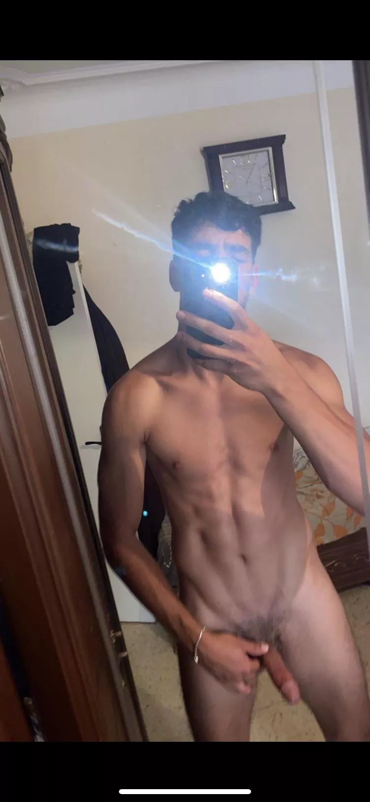 24m vers hung fit handsome horny guy add me clay_bbj23
