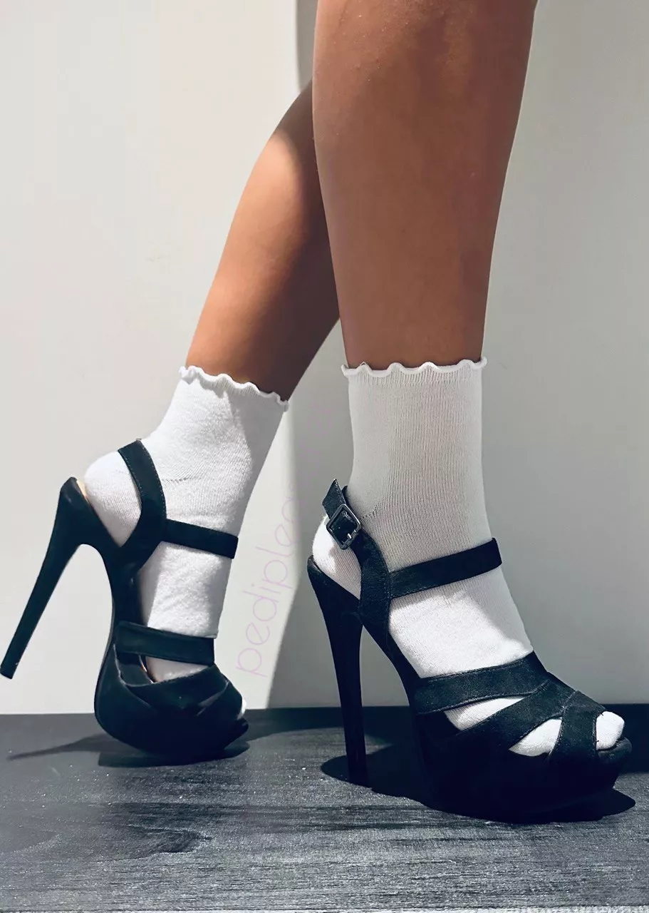 Black strappy with a comfy platform!