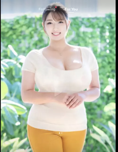 Can someone tell me who this is, please and thanks