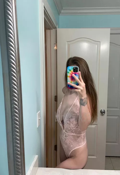 Do any older men like ‘98 sluts?