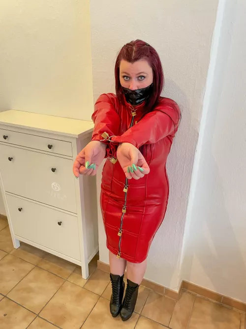 I lost the keys for my dress😉