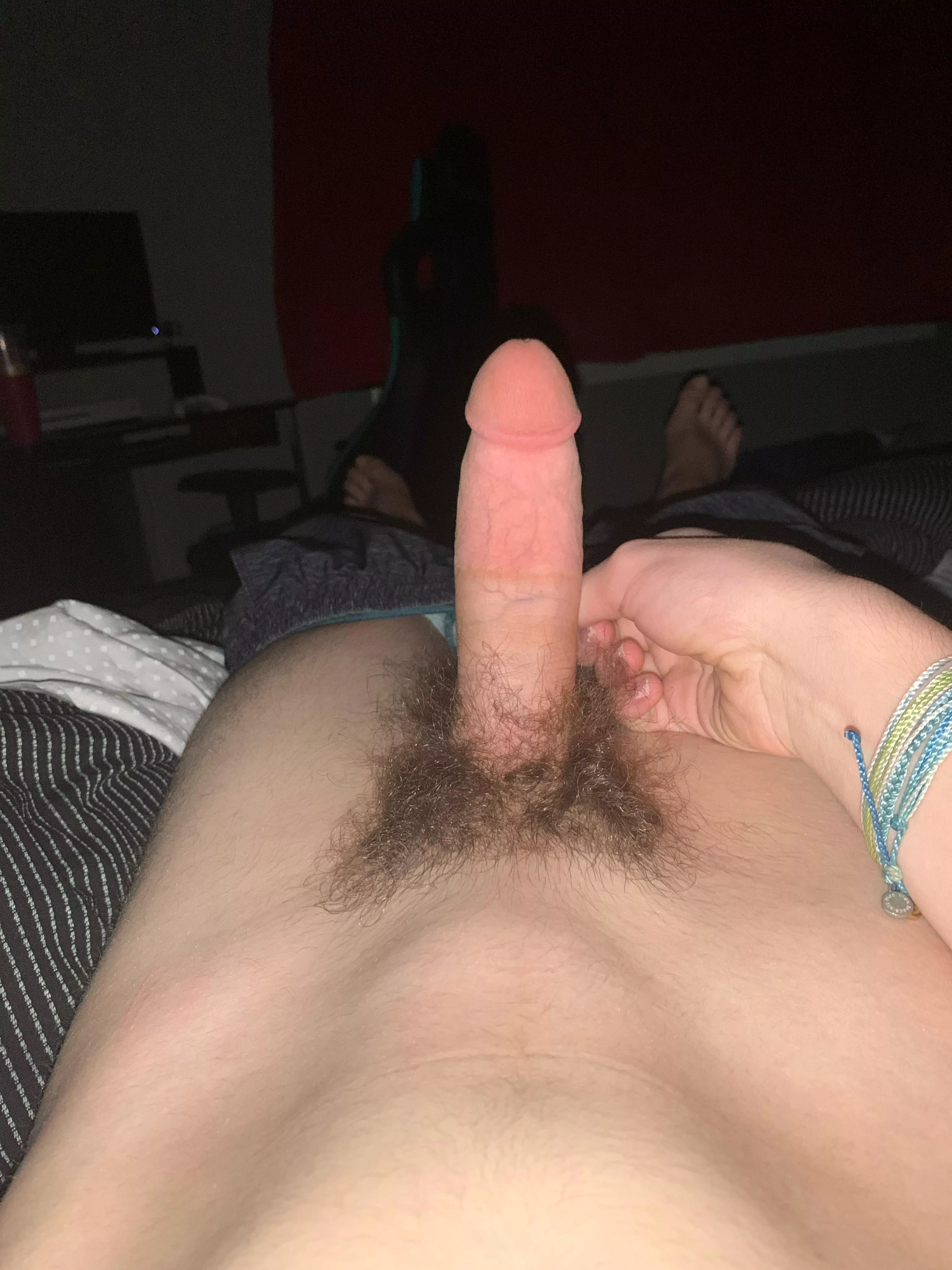 looking for muscular guys :cheerfulzeke