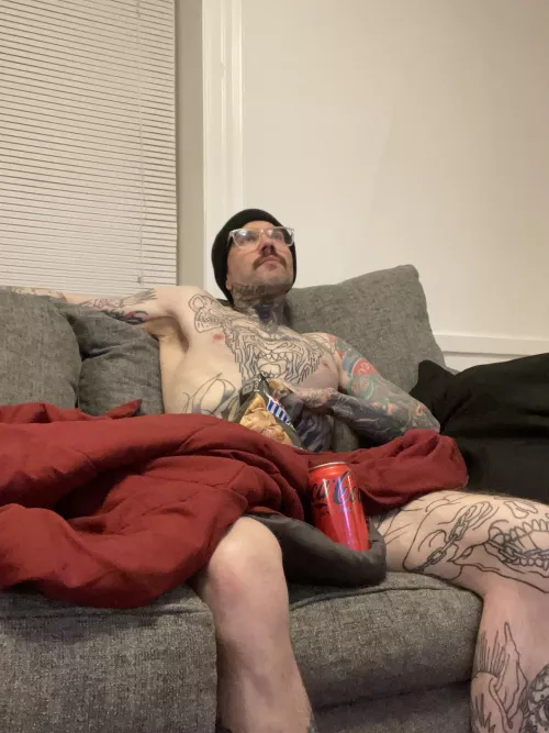 Now if only I had a nice girl to binge out with me 😂🙏🏻.