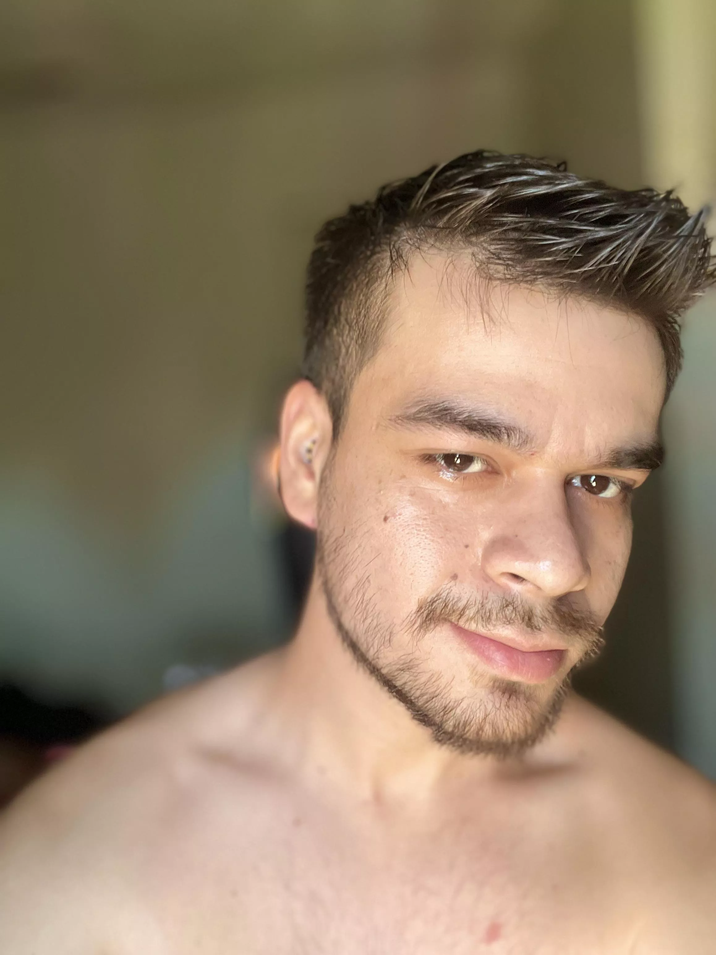 So many handsome guys here I hope this pic is okay 🥹♥️