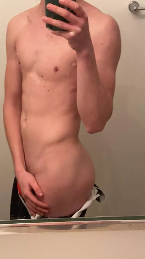 Straight off of [M]y bike to the mirror, where I can slip off my bib and let my ass fall out 🤤