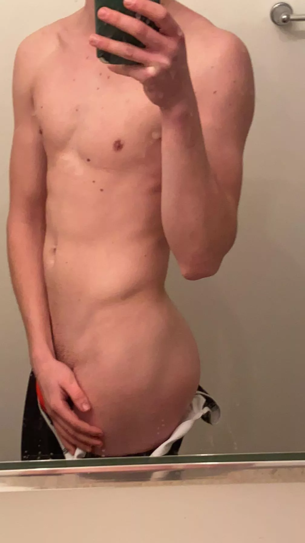 Straight off of [M]y bike to the mirror, where I can slip off my bib and let my ass fall out 🤤