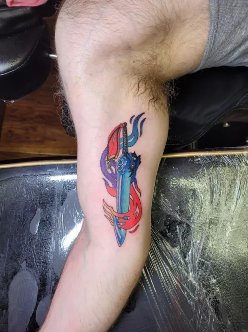 Tattoo and sweaty pits