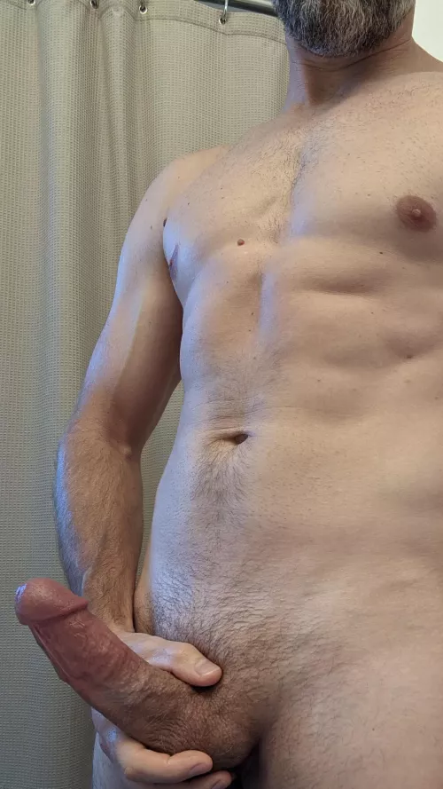 Thoughts on this Dad bod? DMs open 😏 [45]