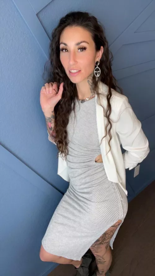 Ugh sometimes I have to dress professionally [f]32