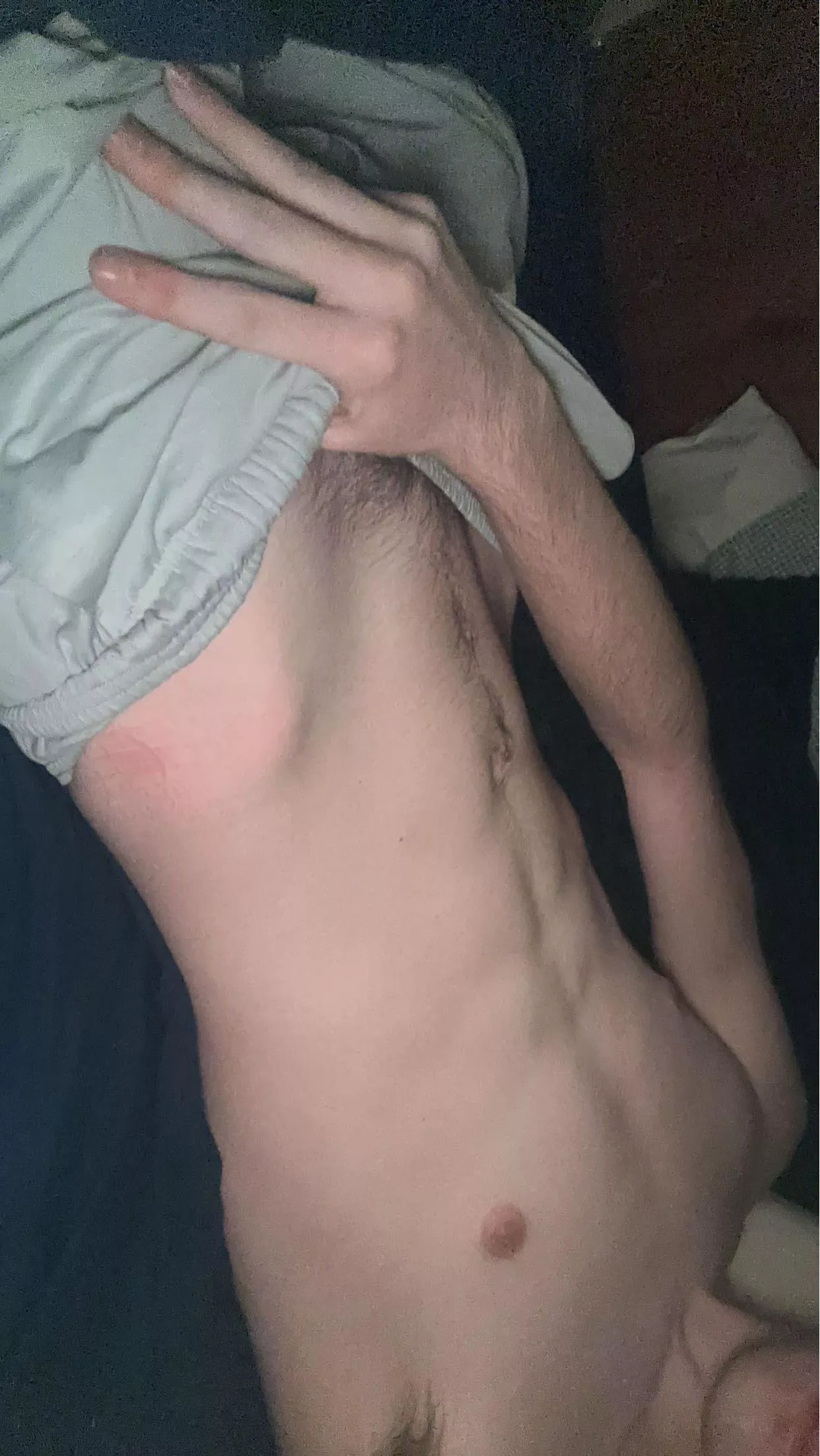 18 m hung. Fit or hung guys hmu andyw11222