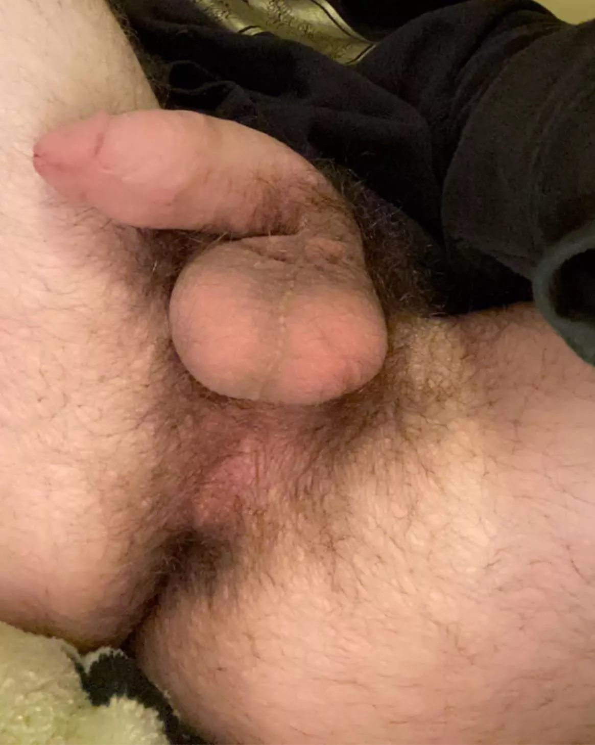 (23)Im horny who’s going to help me ?