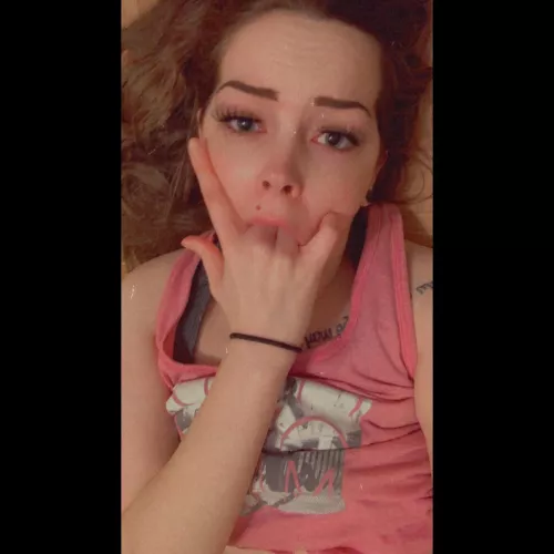 Being a good girl and gagging myself