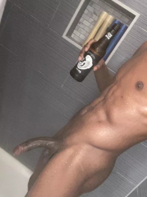 Cheers to the long weekend !!🐰🥕